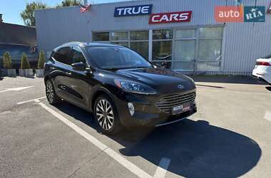 Внедорожник / Кроссовер Ford Escape 2020 в Киеве