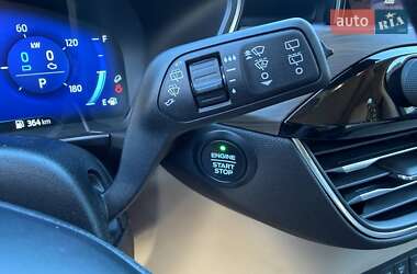 Внедорожник / Кроссовер Ford Escape 2020 в 