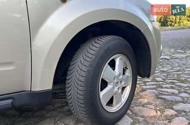 Внедорожник / Кроссовер Ford Escape 2011 в 