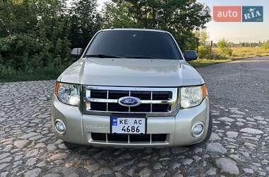 Внедорожник / Кроссовер Ford Escape 2011 в 