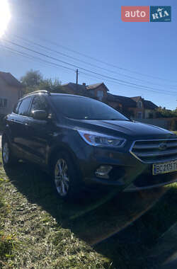 Внедорожник / Кроссовер Ford Escape 2017 в Львове