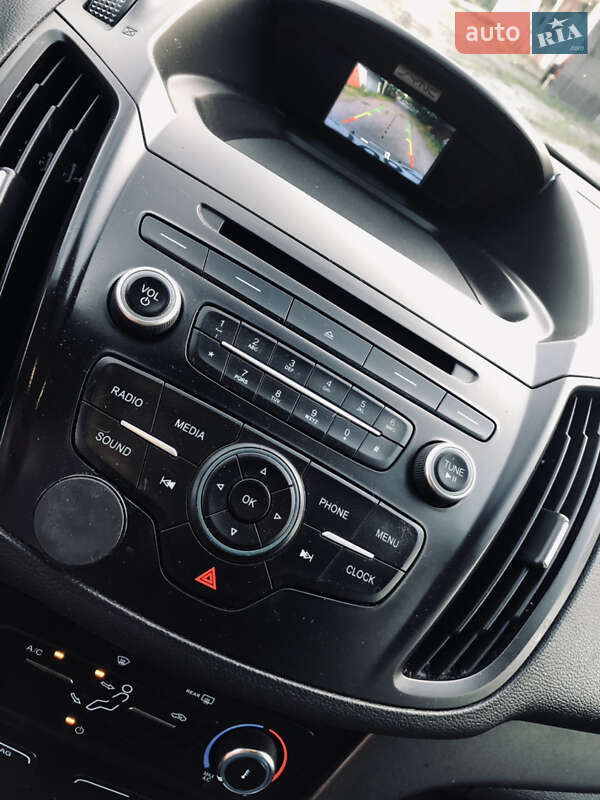 Внедорожник / Кроссовер Ford Escape 2017 в Николаеве