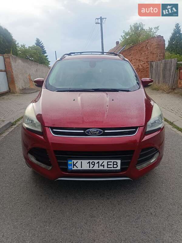 Позашляховик / Кросовер Ford Escape 2013 в 