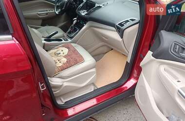 Позашляховик / Кросовер Ford Escape 2013 в 