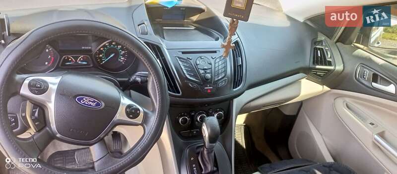 Внедорожник / Кроссовер Ford Escape 2014 в Горохове