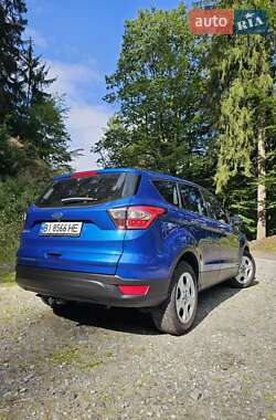 Внедорожник / Кроссовер Ford Escape 2017 в 