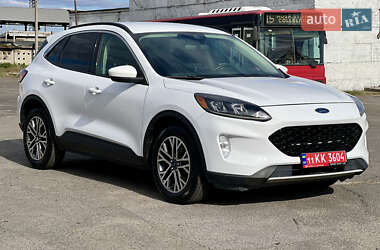 Внедорожник / Кроссовер Ford Escape 2020 в 