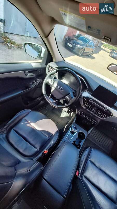 Позашляховик / Кросовер Ford Escape 2020 в Києві
