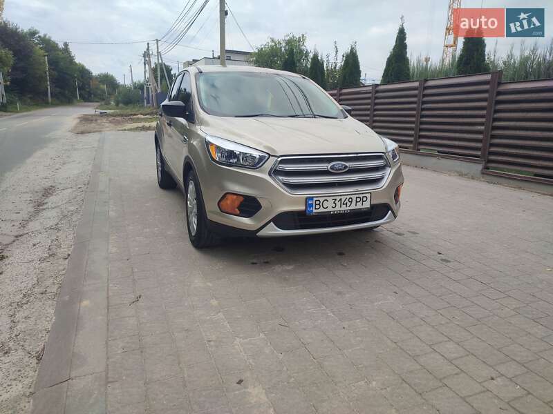 Внедорожник / Кроссовер Ford Escape 2017 в Львове