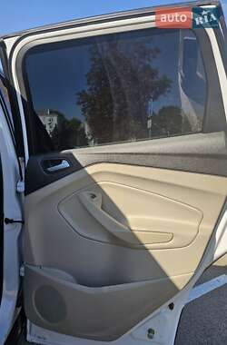 Внедорожник / Кроссовер Ford Escape 2014 в 
