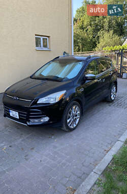 Внедорожник / Кроссовер Ford Escape 2015 в 
