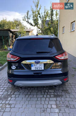 Внедорожник / Кроссовер Ford Escape 2015 в 