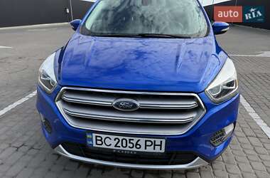Внедорожник / Кроссовер Ford Escape 2017 в 
