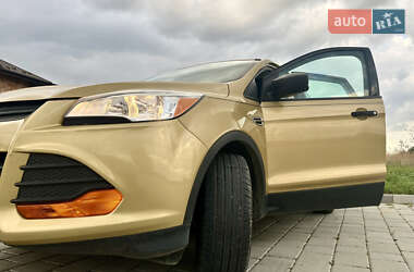 Внедорожник / Кроссовер Ford Escape 2014 в 