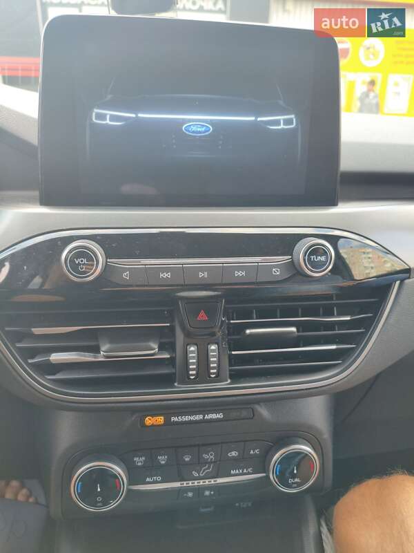 Внедорожник / Кроссовер Ford Escape 2023 в Запорожье