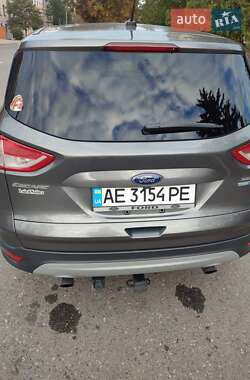 Внедорожник / Кроссовер Ford Escape 2013 в 