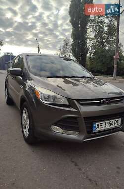Внедорожник / Кроссовер Ford Escape 2013 в 