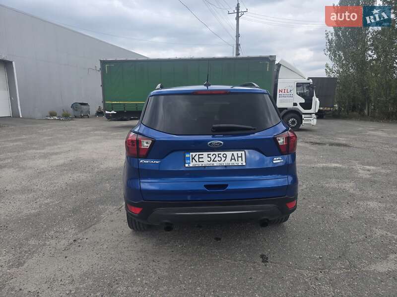 Внедорожник / Кроссовер Ford Escape 2019 в Днепре