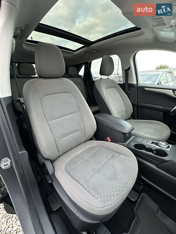 Внедорожник / Кроссовер Ford Escape 2021 в Ивано-Франковске