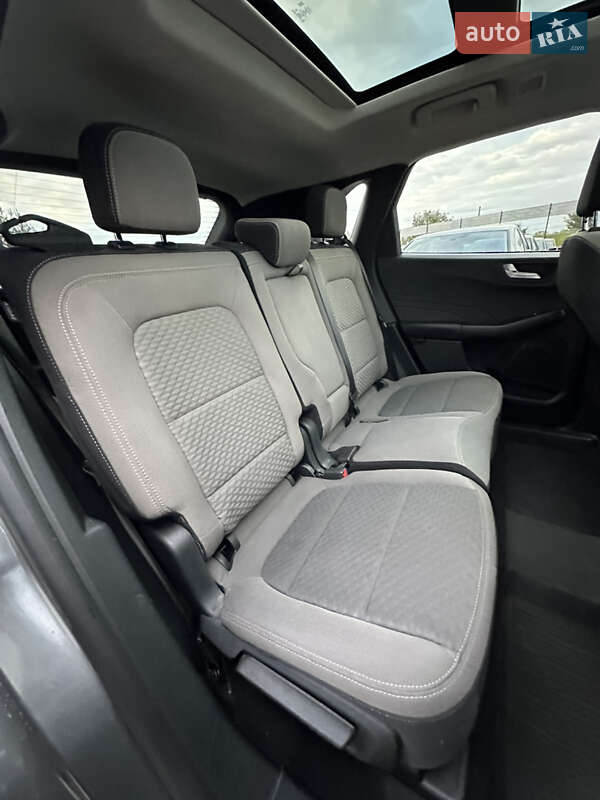 Внедорожник / Кроссовер Ford Escape 2021 в Ивано-Франковске