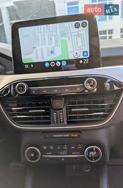 Внедорожник / Кроссовер Ford Escape 2019 в 