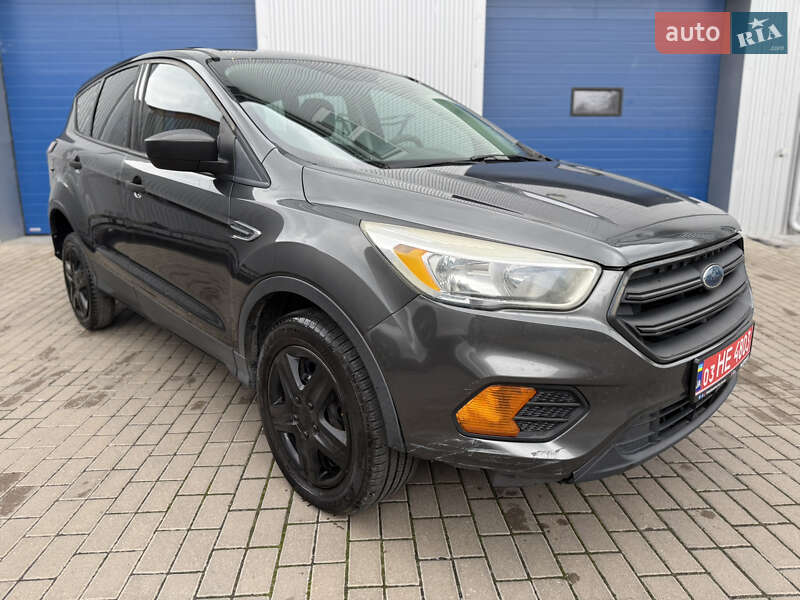 Внедорожник / Кроссовер Ford Escape 2017 в 