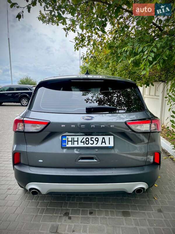 Внедорожник / Кроссовер Ford Escape 2021 в Одессе