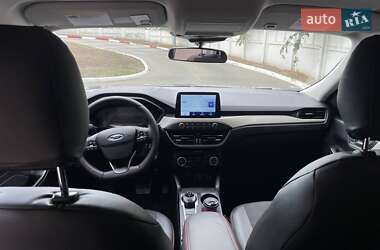 Внедорожник / Кроссовер Ford Escape 2021 в 