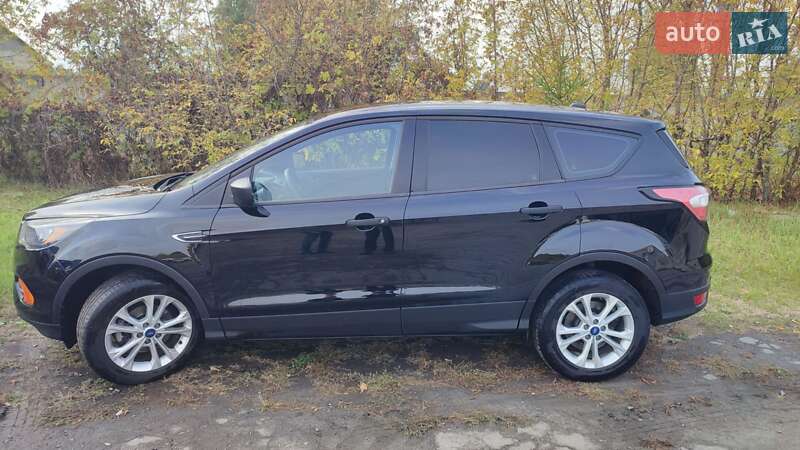Внедорожник / Кроссовер Ford Escape 2017 в Чернигове
