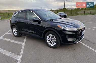 Внедорожник / Кроссовер Ford Escape 2020 в 