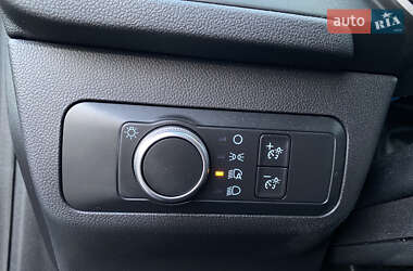 Внедорожник / Кроссовер Ford Escape 2020 в 