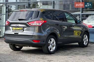 Внедорожник / Кроссовер Ford Escape 2016 в 