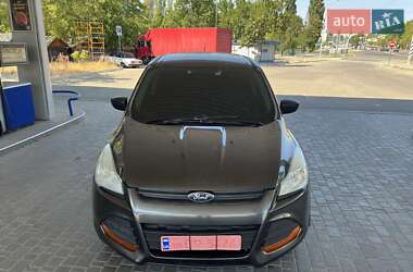 Внедорожник / Кроссовер Ford Escape 2016 в 