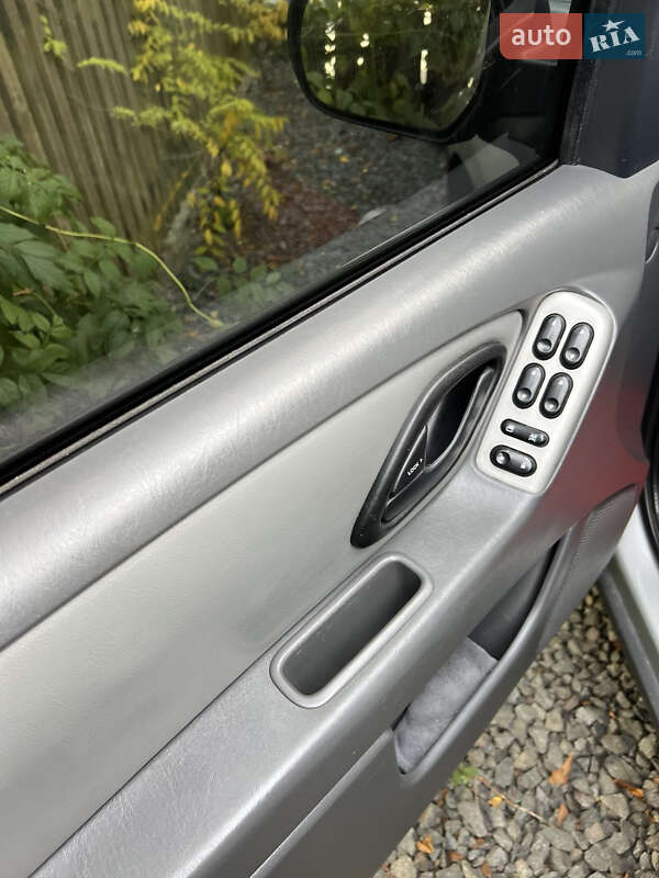 Позашляховик / Кросовер Ford Escape 2006 в Львові фото 10 Позашляховик / Кросовер Ford Escape 2006 в Львові
