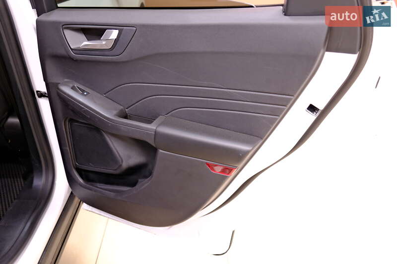 Внедорожник / Кроссовер Ford Escape 2021 в Одессе