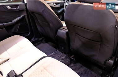 Внедорожник / Кроссовер Ford Escape 2021 в 