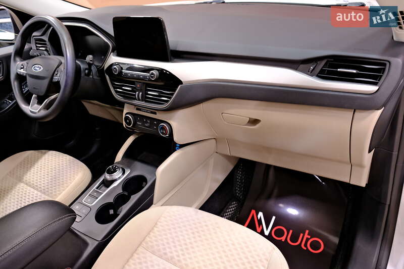 Внедорожник / Кроссовер Ford Escape 2021 в Одессе