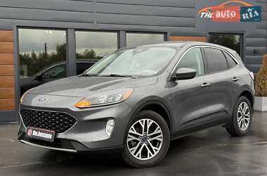 Внедорожник / Кроссовер Ford Escape 2021 в 