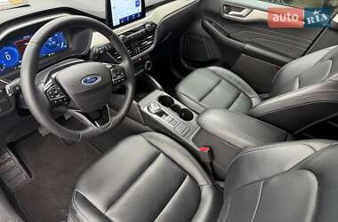 Внедорожник / Кроссовер Ford Escape 2021 в 