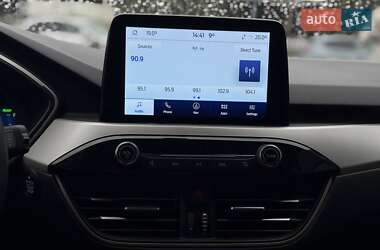 Внедорожник / Кроссовер Ford Escape 2021 в 