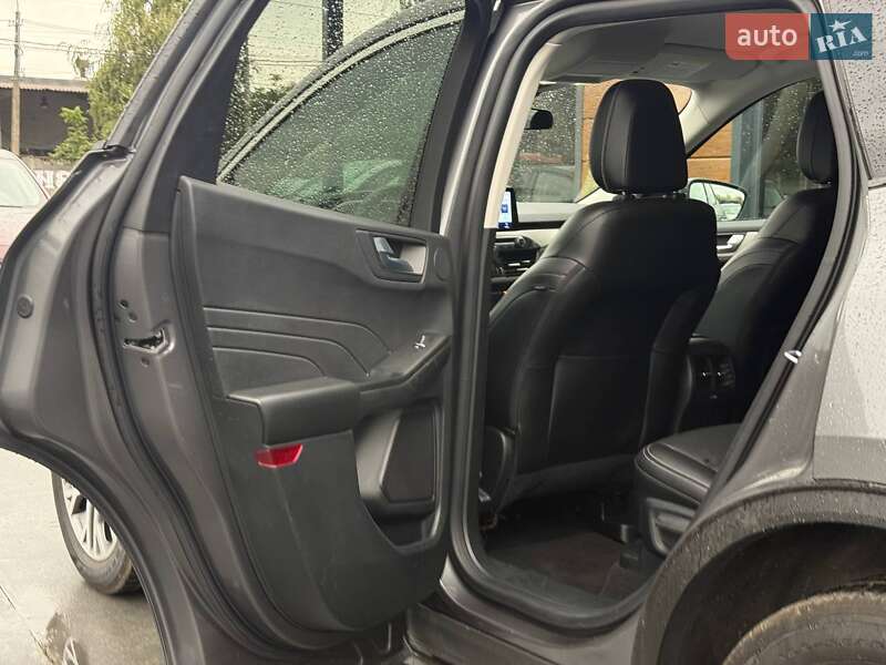 Внедорожник / Кроссовер Ford Escape 2021 в Ровно