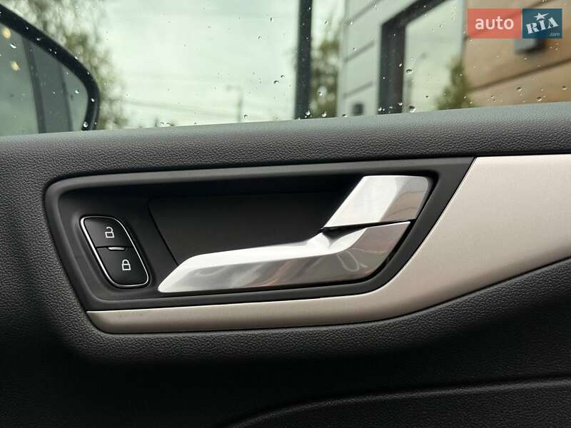 Внедорожник / Кроссовер Ford Escape 2021 в Ровно