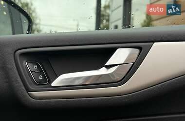 Внедорожник / Кроссовер Ford Escape 2021 в 