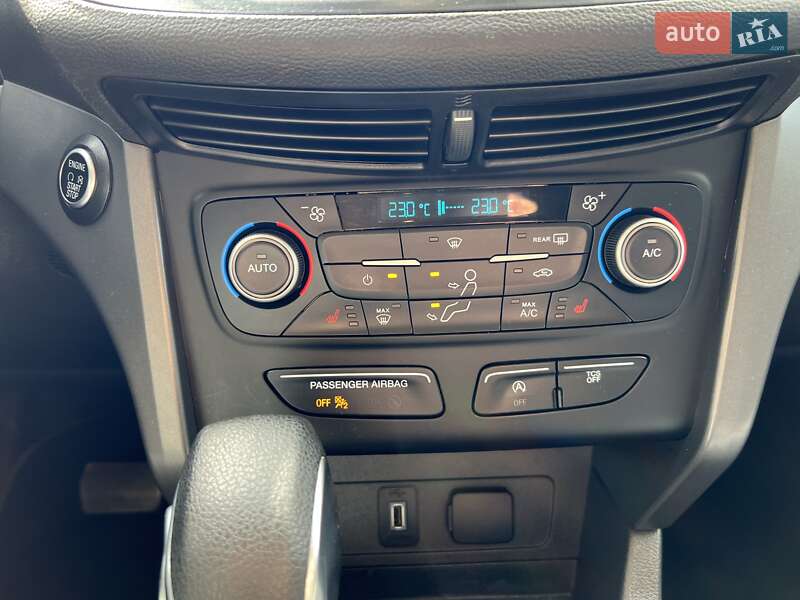 Внедорожник / Кроссовер Ford Escape 2018 в Киеве