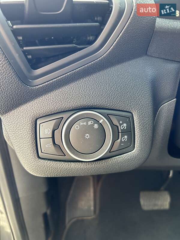 Внедорожник / Кроссовер Ford Escape 2018 в Киеве
