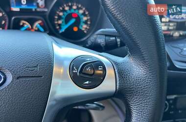 Внедорожник / Кроссовер Ford Escape 2014 в 