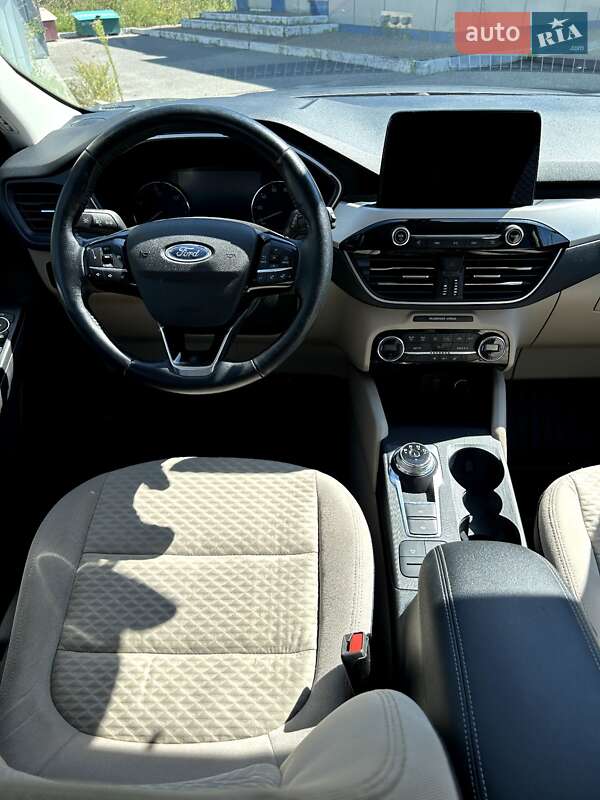 Ford Escape 2021