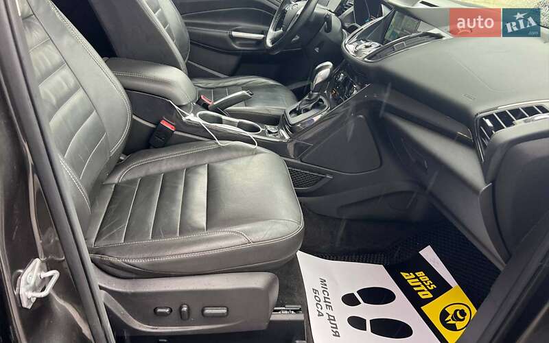 Внедорожник / Кроссовер Ford Escape 2015 в Ивано-Франковске