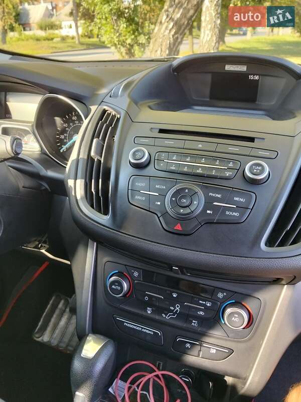 Позашляховик / Кросовер Ford Escape 2016 в Харкові