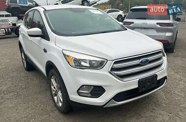 Внедорожник / Кроссовер Ford Escape 2017 в 